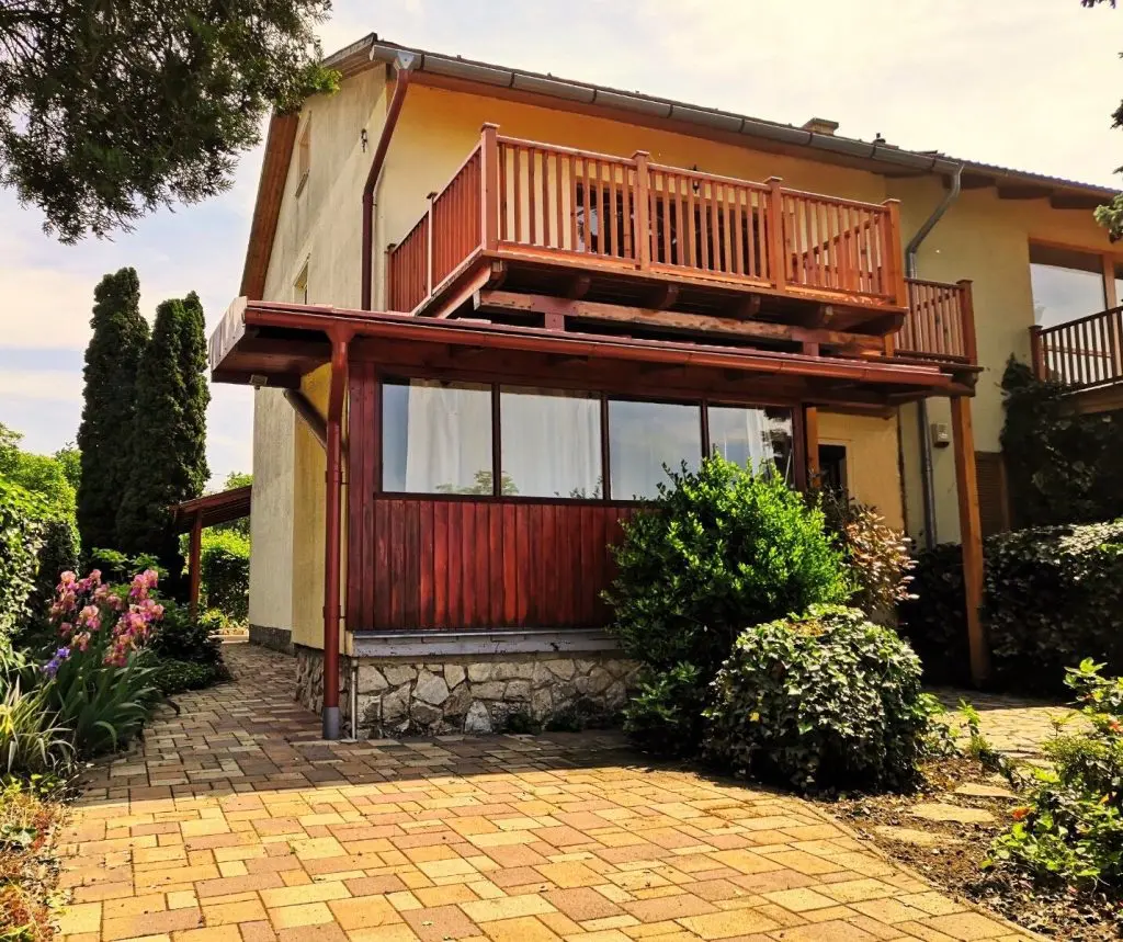 Szerelmes panoráma: TOP látnivalók Balatonvilágoson