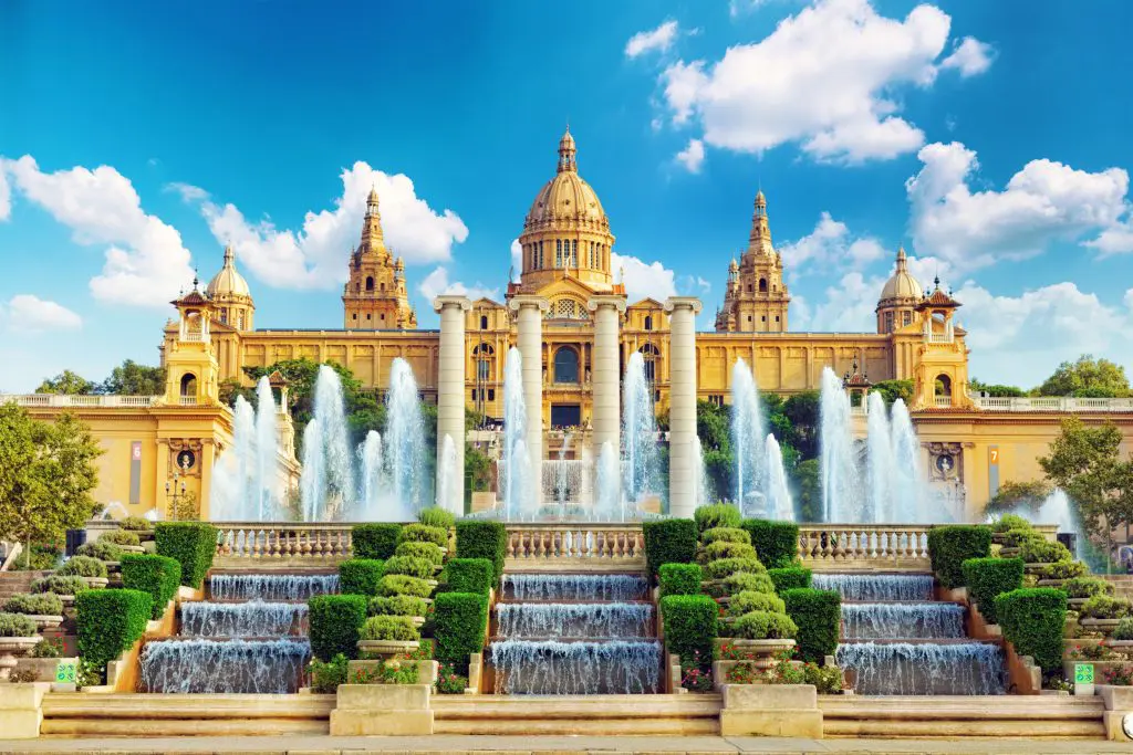 TOP 5 felejthetetlen látnivaló Barcelonában