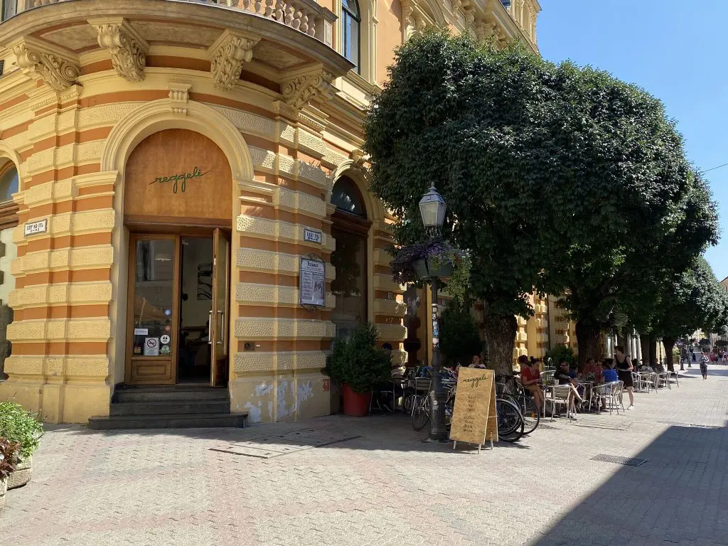 Rántotta és croissant – TOP reggeliző és brunchozó helyek az országban