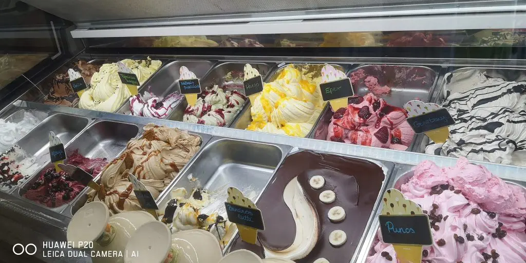 Fagyizók, ahol nem érjük be egy gombóccal! - Az ország legjobb fagyizóinak NAGY TÉRKÉPES GYŰJTEMÉNYE
