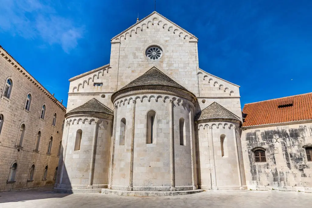A Trónok Harca és a  kőbe vésett mesék városa, Trogir – TOP látnivalók és szállások