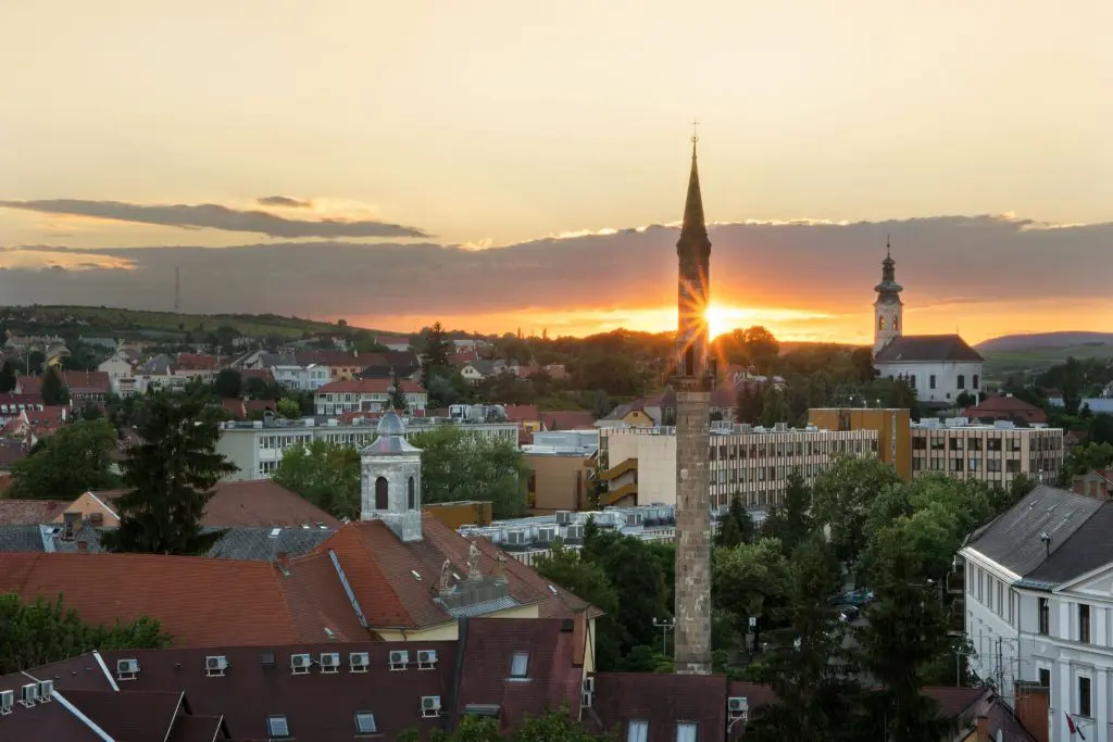 Csigalépcső, macskaút, irodalmi alakok nyoma — 10 különleges lépcső Magyarországon, ahová érdemes ellátogatni
