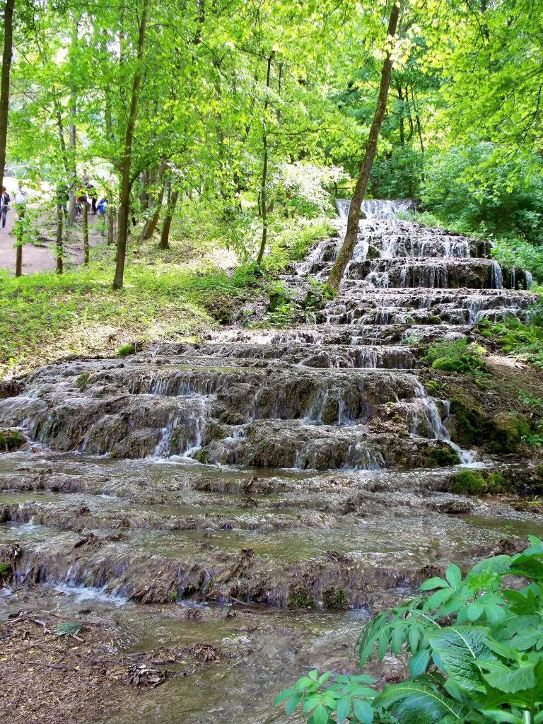 Cölöpsétány, függőhíd és mesés várak: 10 wellness hotel, csodaszép kirándulóhelyekkel