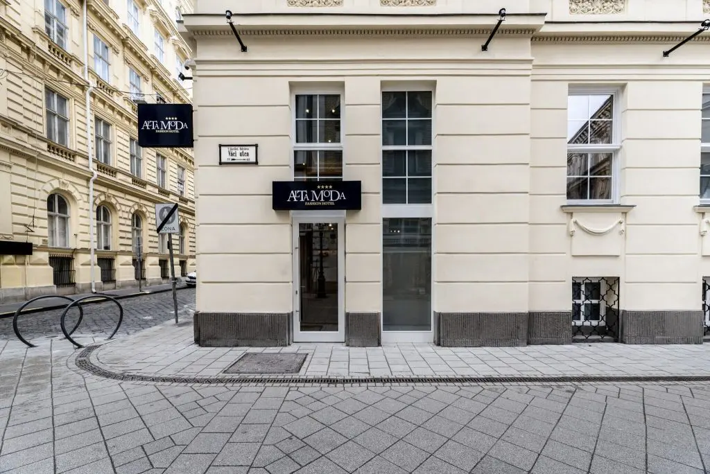 Különleges program Budapesten, ahol senki nem szól rád – Kipróbáltuk a Fröcskölőt