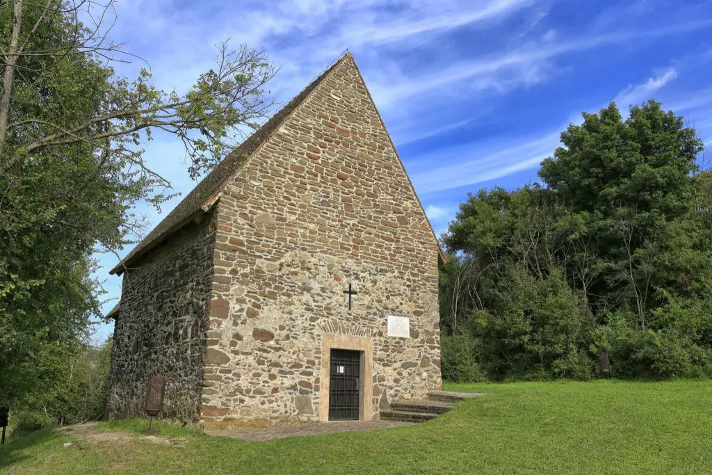 5 titokzatos balatoni templomrom – Múltidéző túra kalandoroknak!