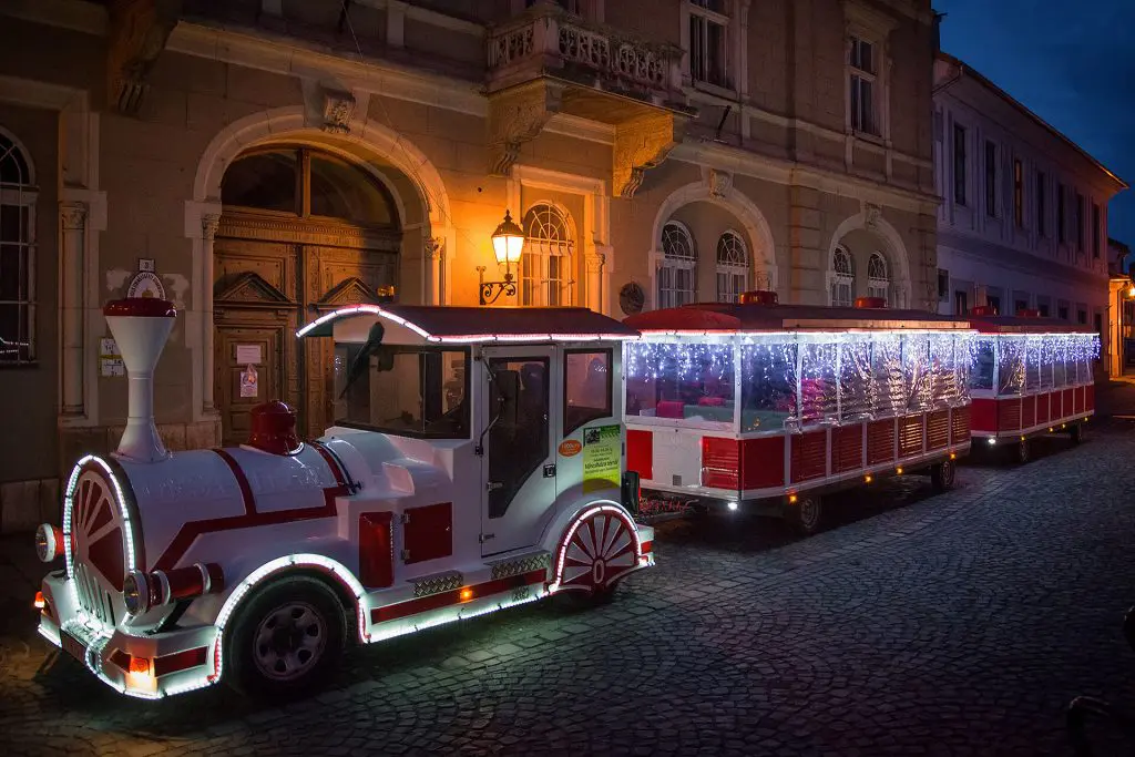 Fényvonattal a karácsonyba – advent Székesfehérváron