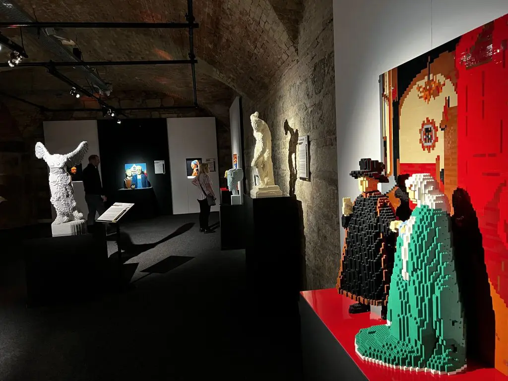 A hely, ahol kiélheted a gyermeki éned  — élménybeszámoló a legmenőbb LEGO eseményről, az Art of the Brick kiállításról