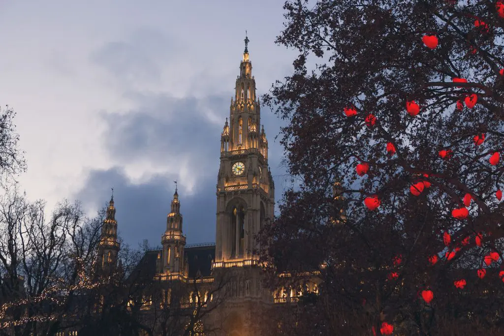 Varázslatos adventi program: karácsonyi vásár Bécsben: (+ akciós utazási csomagok)