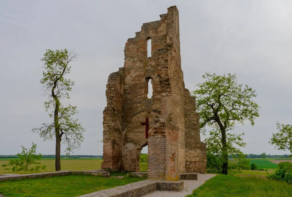 Isten tenyeréről a „Kilátók királynőjéig” ‒ 2023-as bakancslista természetjáróknak