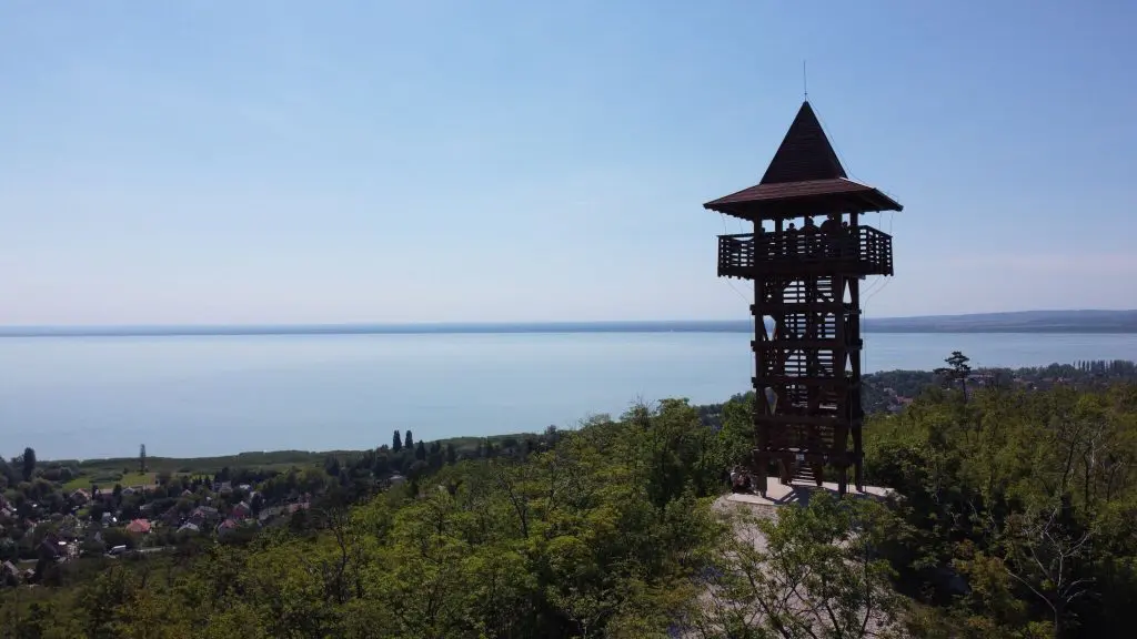 Balatoni bakancslista: Festői kápolnák, mesés kilátások és különleges látnivalók ‒ 23 varázslatos hely a Balatonnál