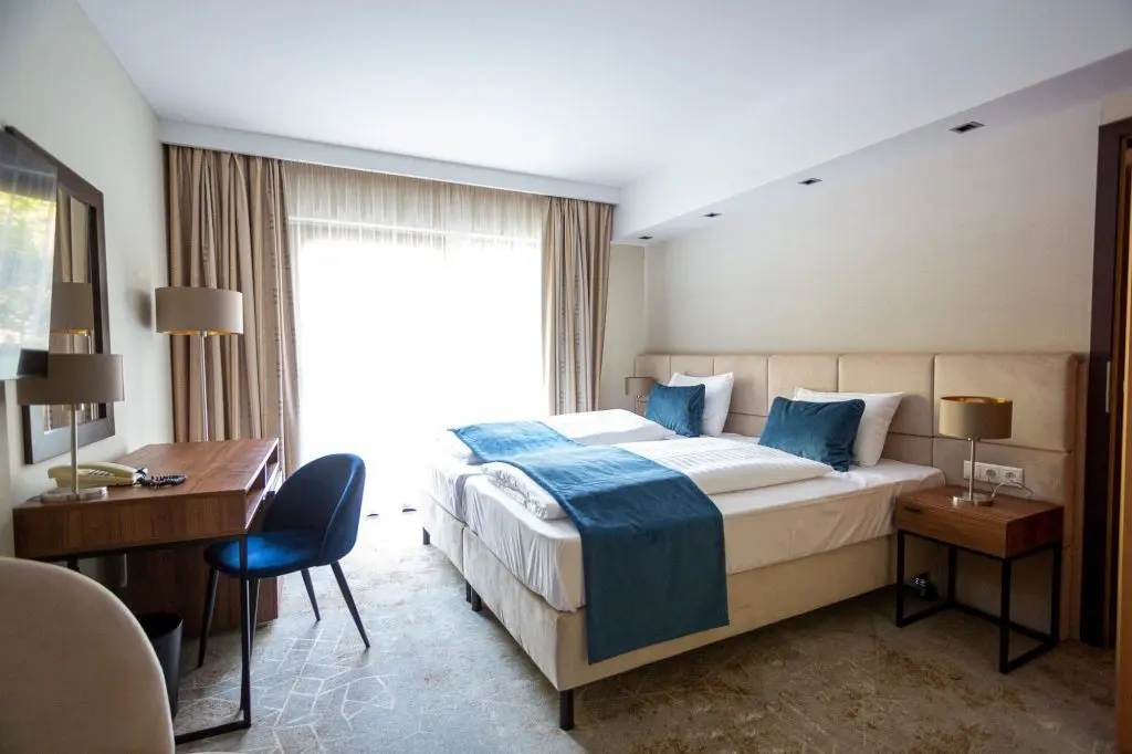 Pihenjetek hegyvidéki kastélyban vagy sziget hotelben! ‒ 10 szuper wellness szálloda KEDVEZMÉNNYEL