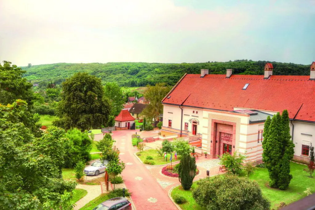 Belföldi hotelek színes farsangi programokkal – Itt űzd el a telet fergeteges hangulatban