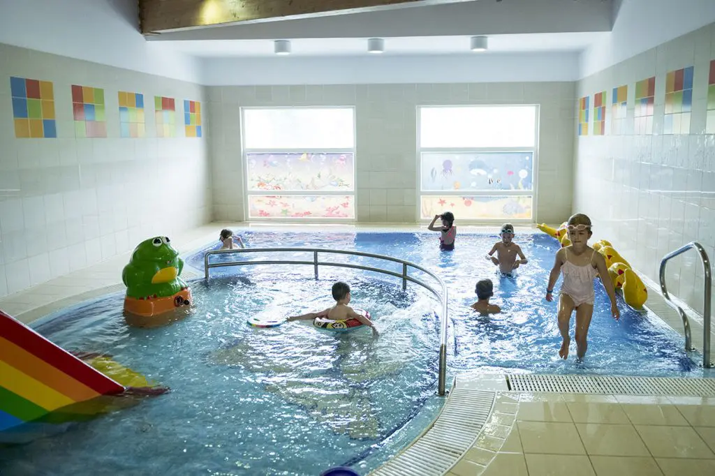 Ide menj nyaralni a gyerekekkel! A 10 legjobb családbarát szállás a Balaton partján