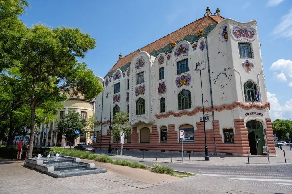 10+1 kihagyhatatlan látnivaló a Hírös városban (+ szállásajánló)