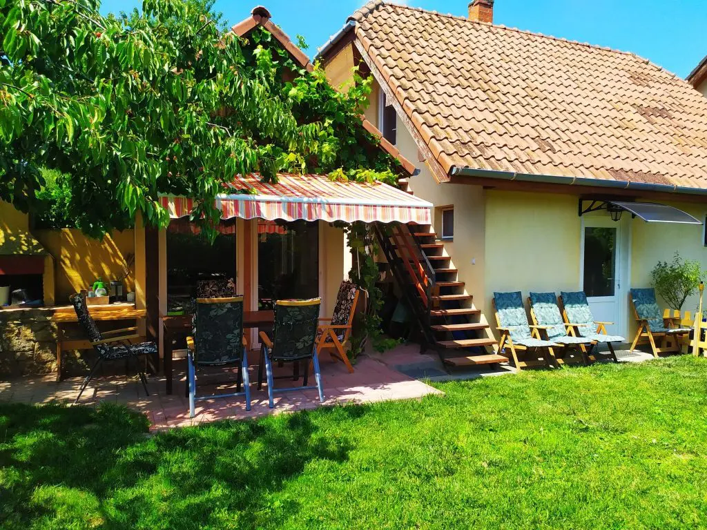 16 lenyűgözően szép apartman a Balatonnál – szállások megfizethető árakkal és a legjobb vendégértkelésekkel