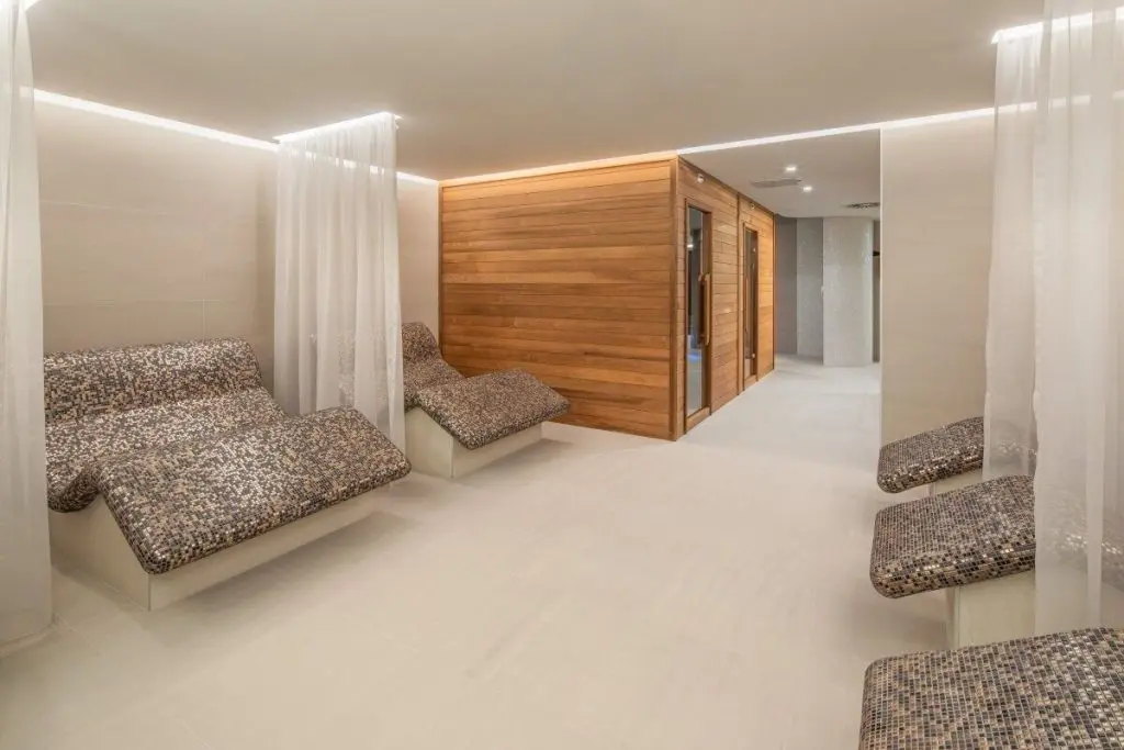 Mint a mesében: pihenés a Lővérek ölelésében − növényfalas wellness és lazításra csábító függőágyak _ Fagus Hotel Conference & Spa**** +superior