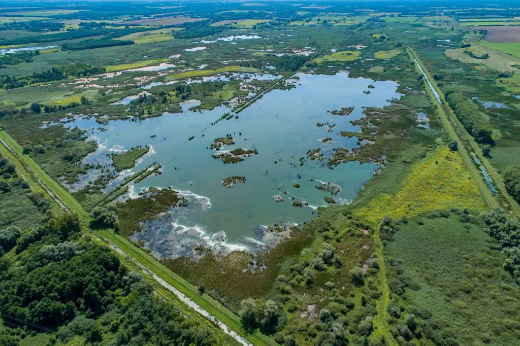 Bakancsot fel! – 10 gyerekbarát kirándulástipp az őszi szünetre