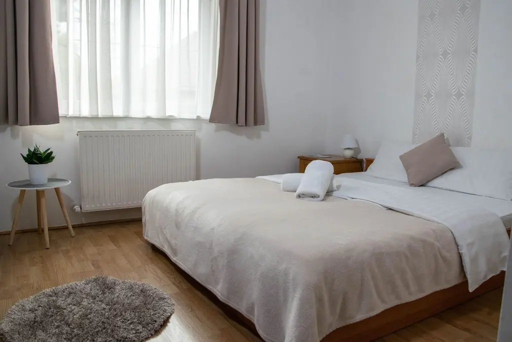 A királynék, a folyók és a napfény városa – honnan kapták a magyar városok fantázianeveiket?