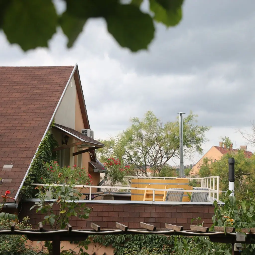7+7 romantikus szállás, ahol dézsafürdő is van