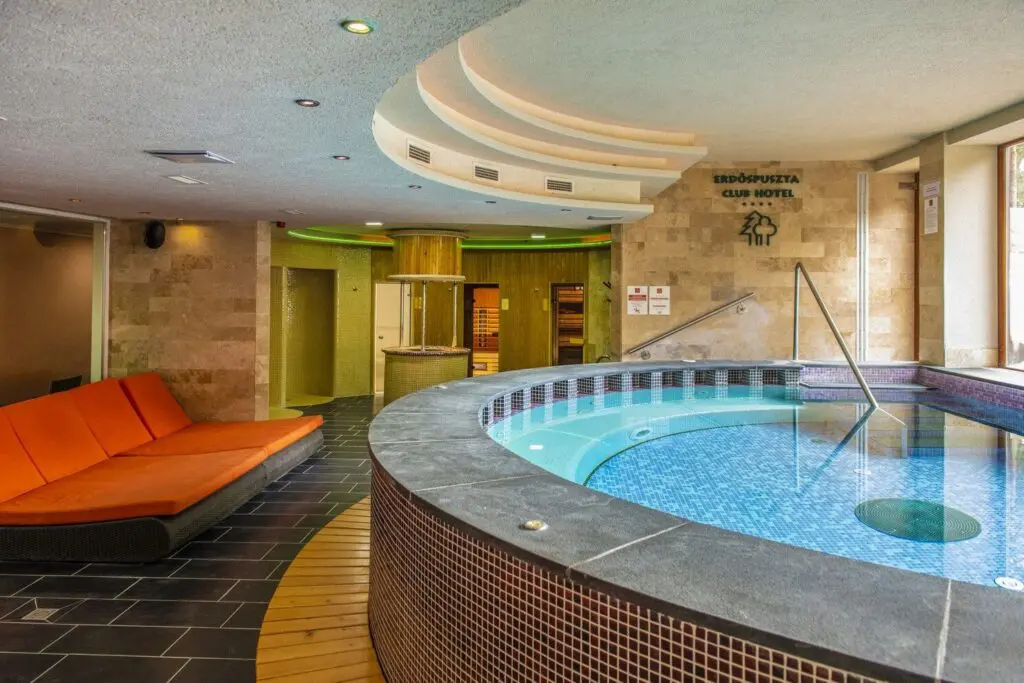 Wellness bakancslista 2025-re – mesés fürdők, látnivalók és szállások