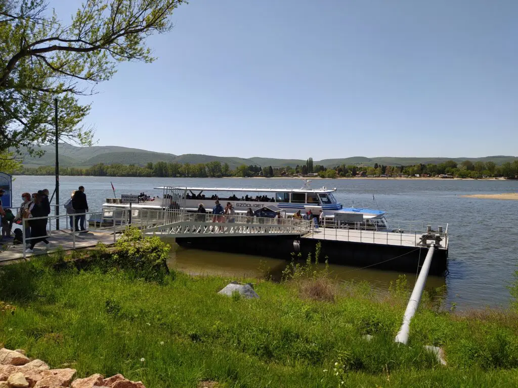 Sétahajózás a Dunakanyarban - Kirándulás, panoráma és gasztrotippek