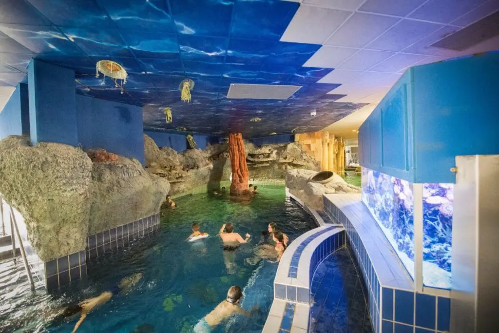 Aqua Palace Élményfürdő 