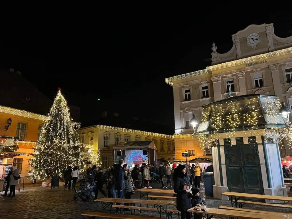 Mesés adventi vásárok és karácsonyi programok Budapesten