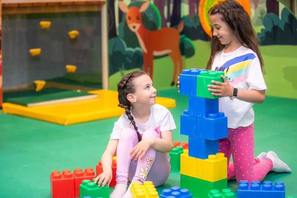 2 in 1 szállás és játszóház - TOP 10 hotel játszóházzal és játszótérrel