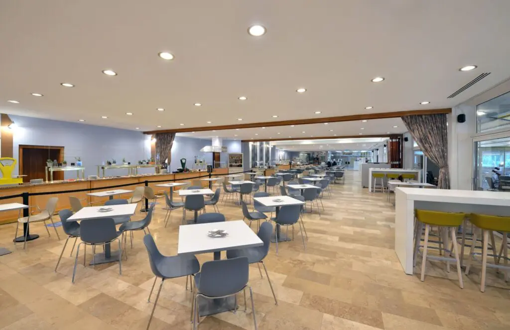 Indul a nyár Balatonfüreden: pihenjetek a Danubius Hotel Annabellában!