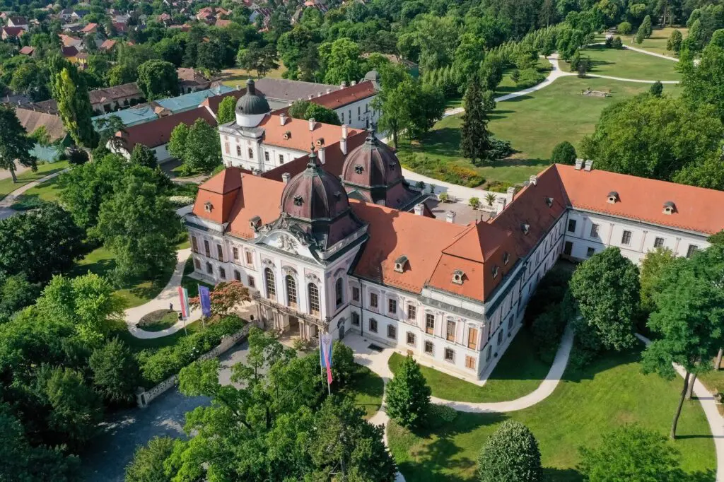 Minden, amit a Múzeumok Éjszakája 2026-ról tudnod kell – Budapesti és vidéki programtippek