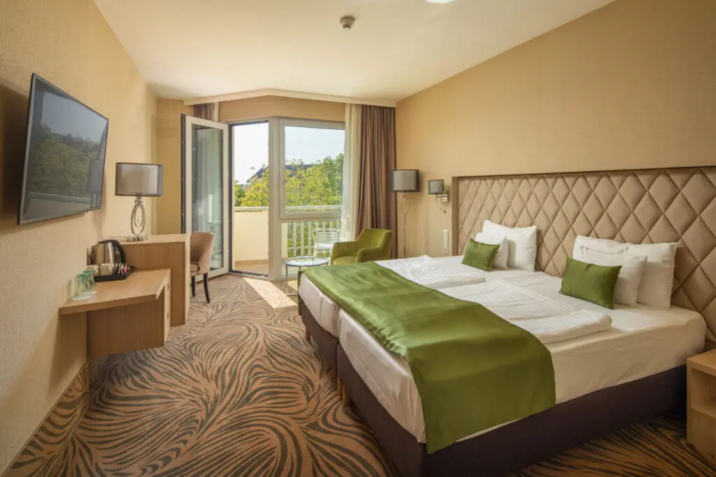 Zöldbe zárt luxus – induljon a nyár a Greenfield Hotel Golf & Spa Bükfürdő**** +superiorban!