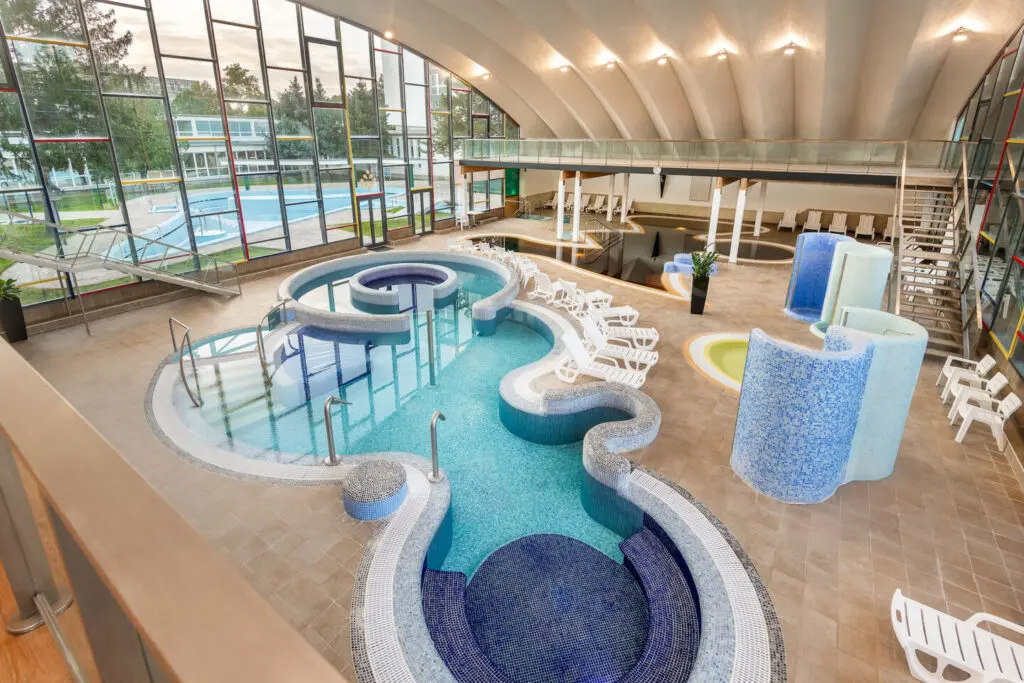 Téli pihenés SZÉP-kártyával: Havas mesevilág, wellness, all inclusive élmények