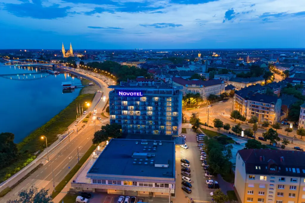 Miért most foglalnak a rutinos utazók? Nézd meg, mit tudnak és ők hogyan csinálják!