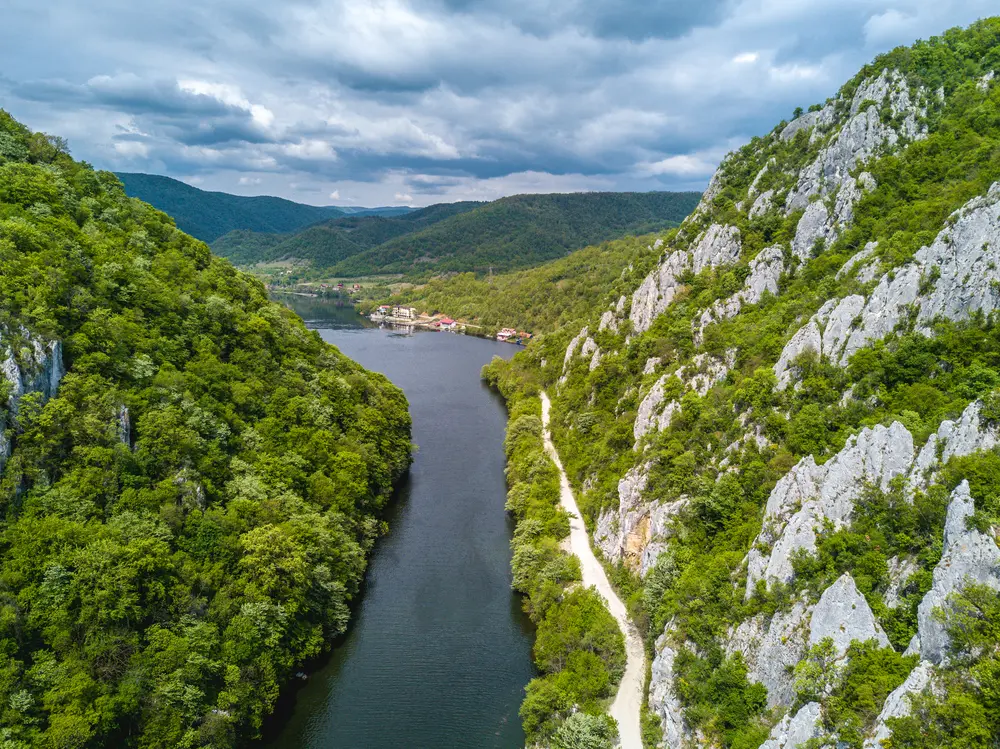Lenyűgöző kanyon a Duna mentén – Orsova és a Vaskapu-szoros