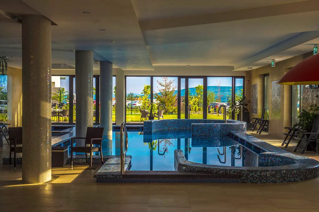 Top 10 természetközeli hotel és látnivalók a tavaszra