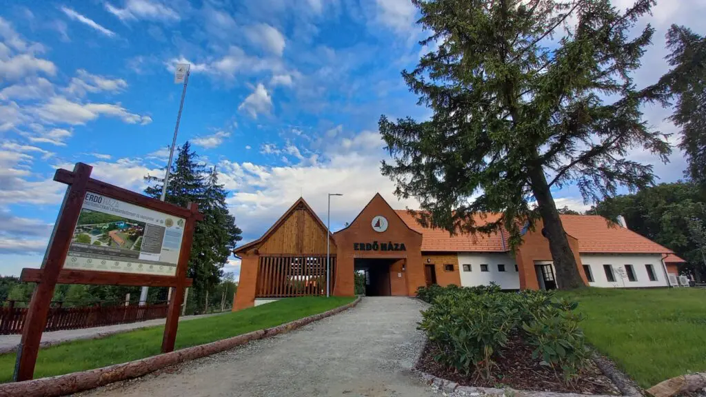 Top 10 természetközeli hotel és látnivalók a tavaszra