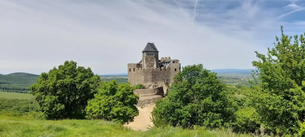 Top 10 természetközeli hotel és látnivalók a tavaszra