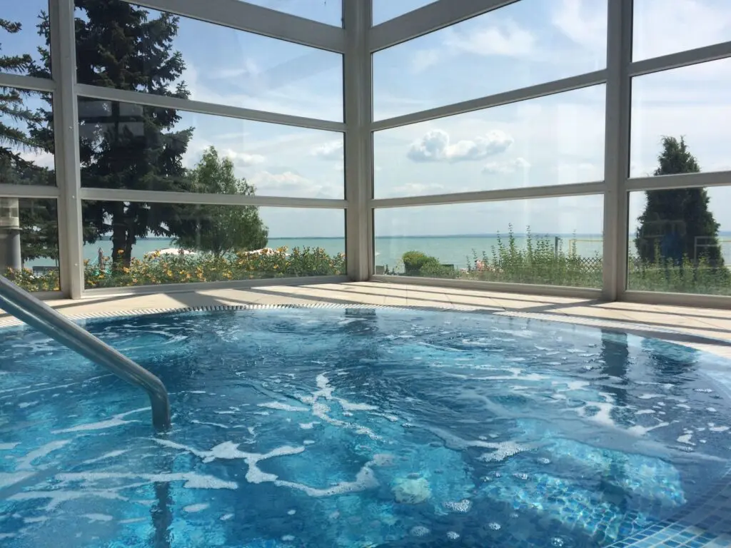 Aktív pihenés felsőfokon: Top 10 hotel és apartman kalandvágyóknak
