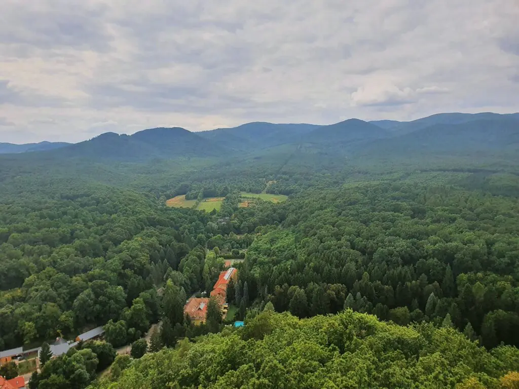 Top 10 természetközeli hotel és látnivalók a tavaszra