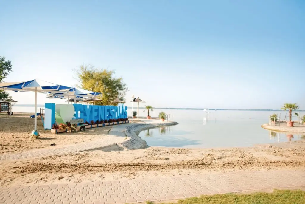 Balaton, panoráma, legendák – Gyerekbarát túra a Dolomit tanösvény kincseivel