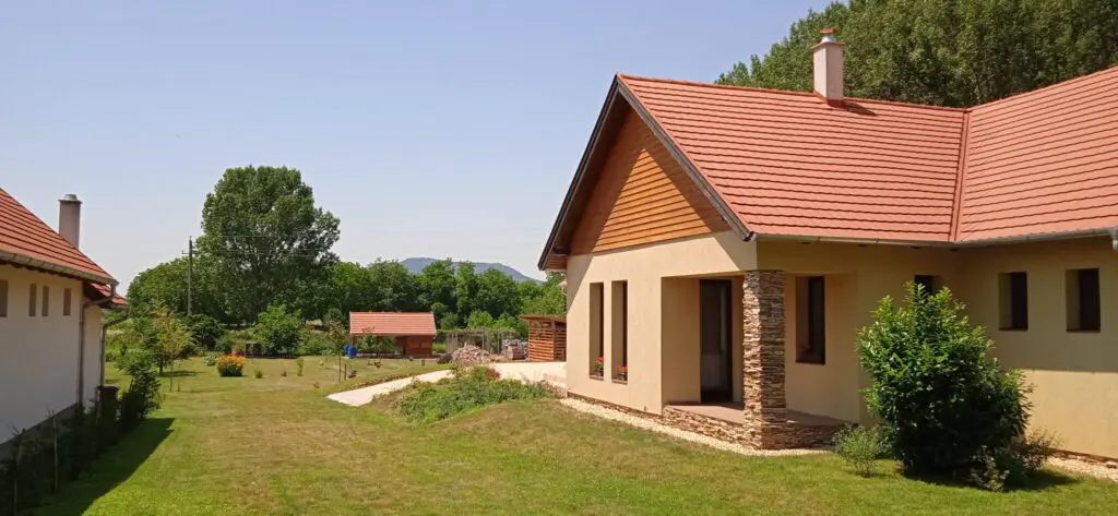 Balatoni Provence – A Balaton-felvidék titkos világa, amit látnod kell