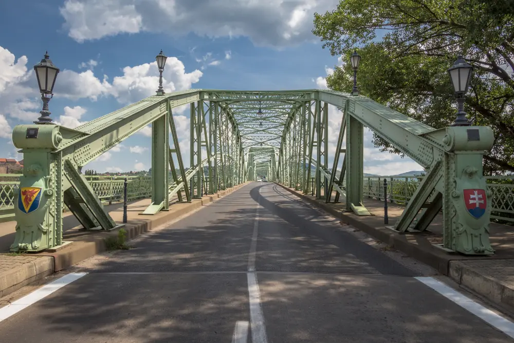 Világhírű lett: Egy magyarországi híd is a legszebbek listáján