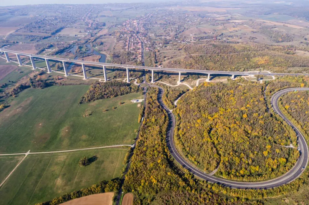 Világhírű lett: Egy magyarországi híd is a legszebbek listáján