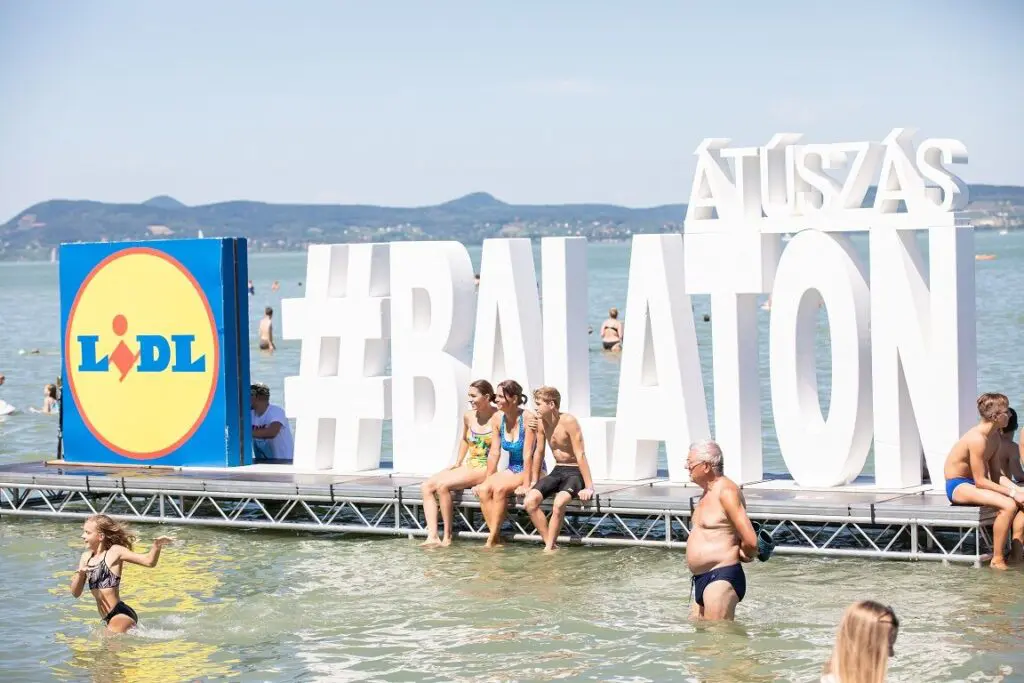 Lidl Balaton-átúszás: Sokan a kihívás miatt indulnak el, de valami egészen mást kapnak