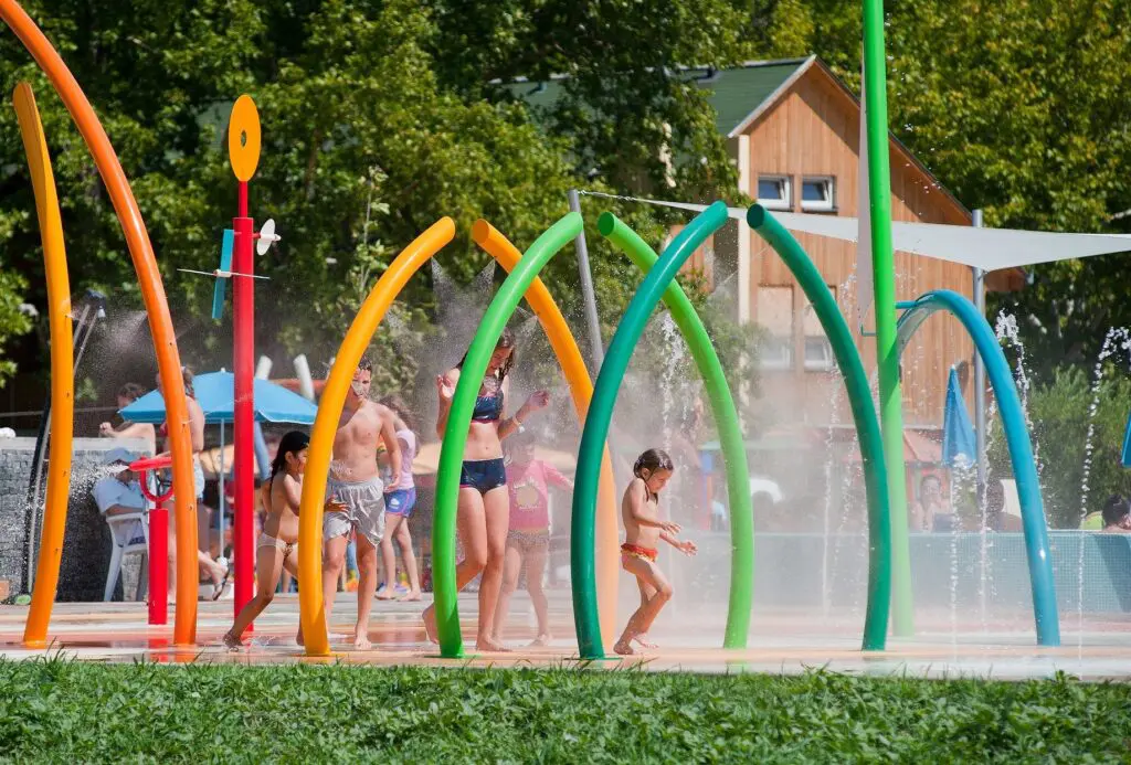 Melyik a legdrágább és a legolcsóbb strand? Balatoni árkörkép a déli partról