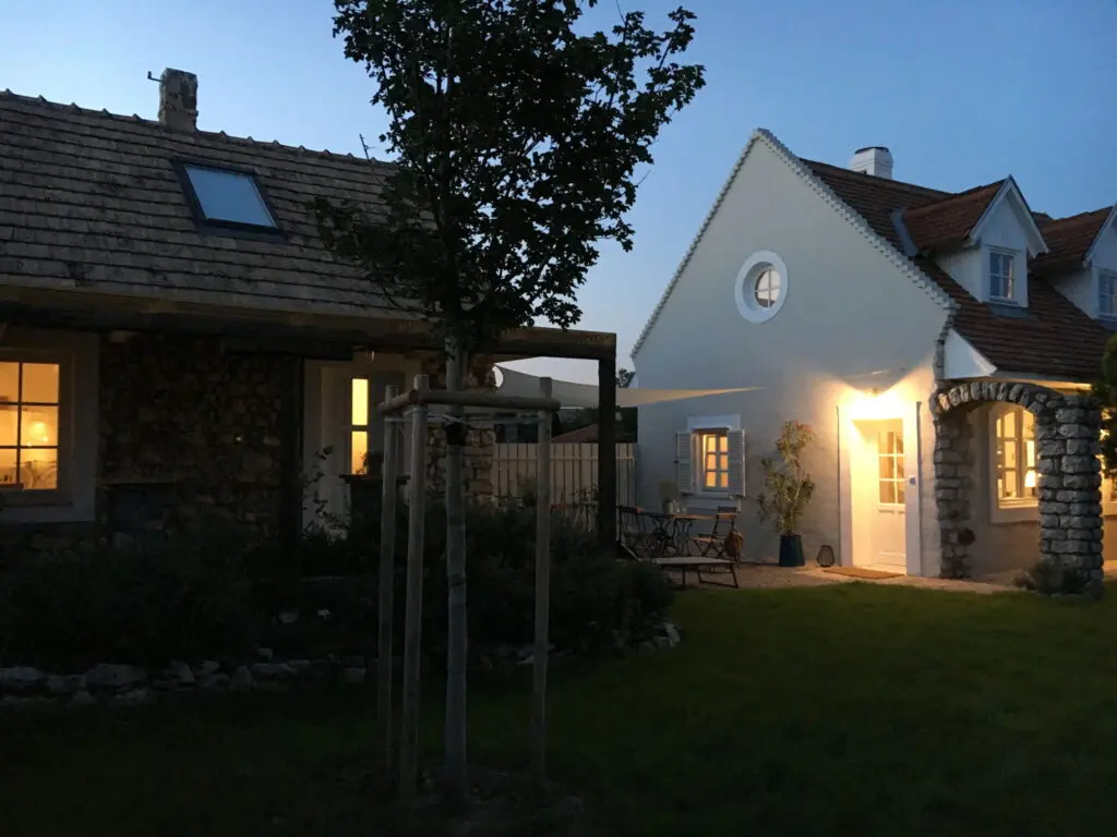 Ahol a napfény mellé ízélmények társulnak – 10 teraszos gasztrohely a Balaton északi partján