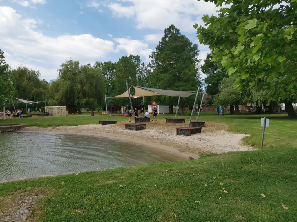 Irány a vízpart! Top 15 ingyenes szabadstrand Gyulától Keszthelyig