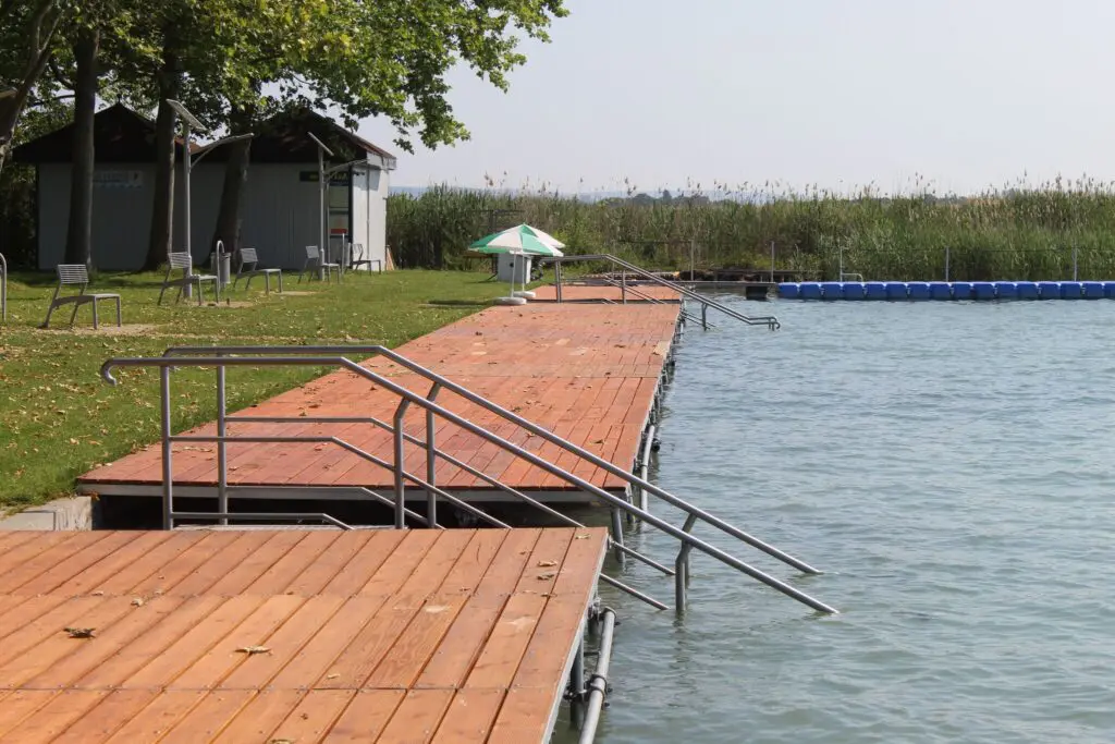 Ezek lettek 2026 legjobb balatoni strandjai a Kékhullám Zászló minősítés szerint