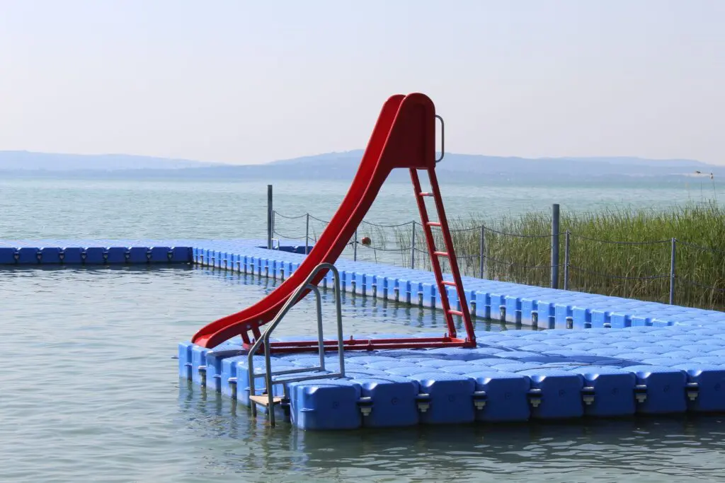Ezek lettek 2026 legjobb balatoni strandjai a Kékhullám Zászló minősítés szerint