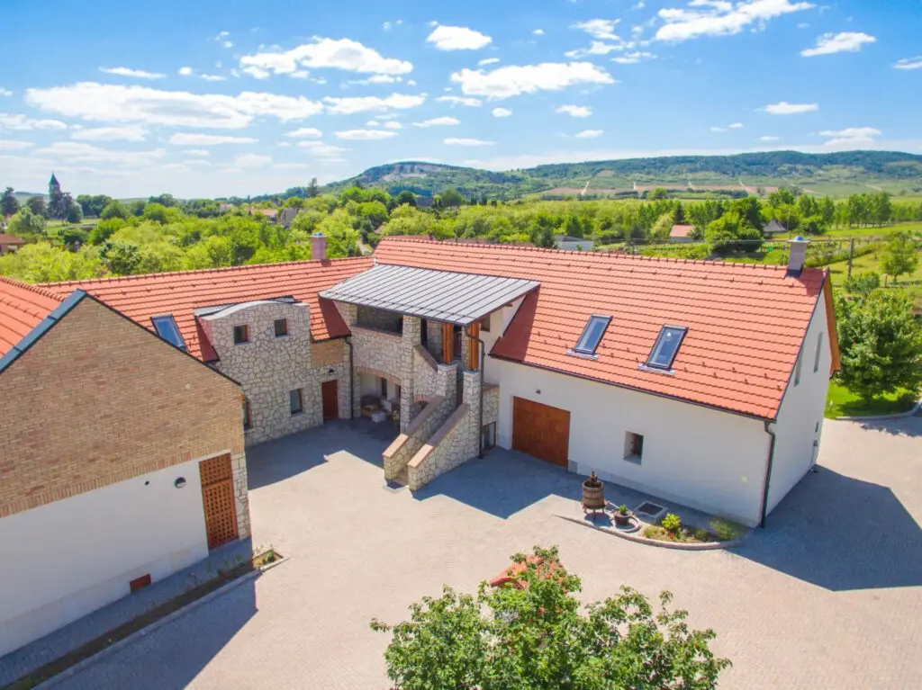 Bodrog Borműhely Vendégház Bodrogkisfalud